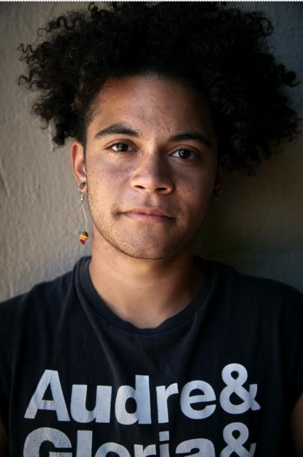 Head and shoulder photo